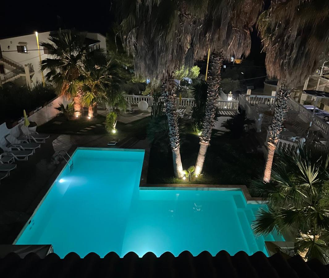 Manca Residence มารินา ดิ ปาลมา ภายนอก รูปภาพ